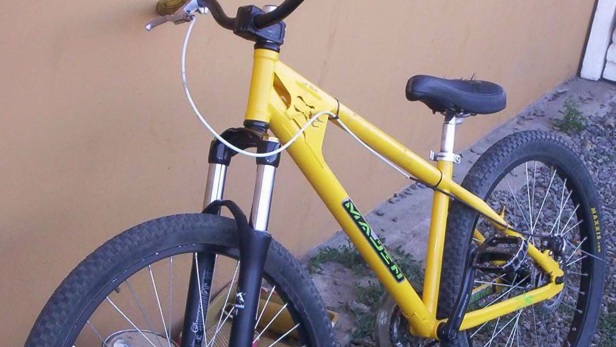 amarillo